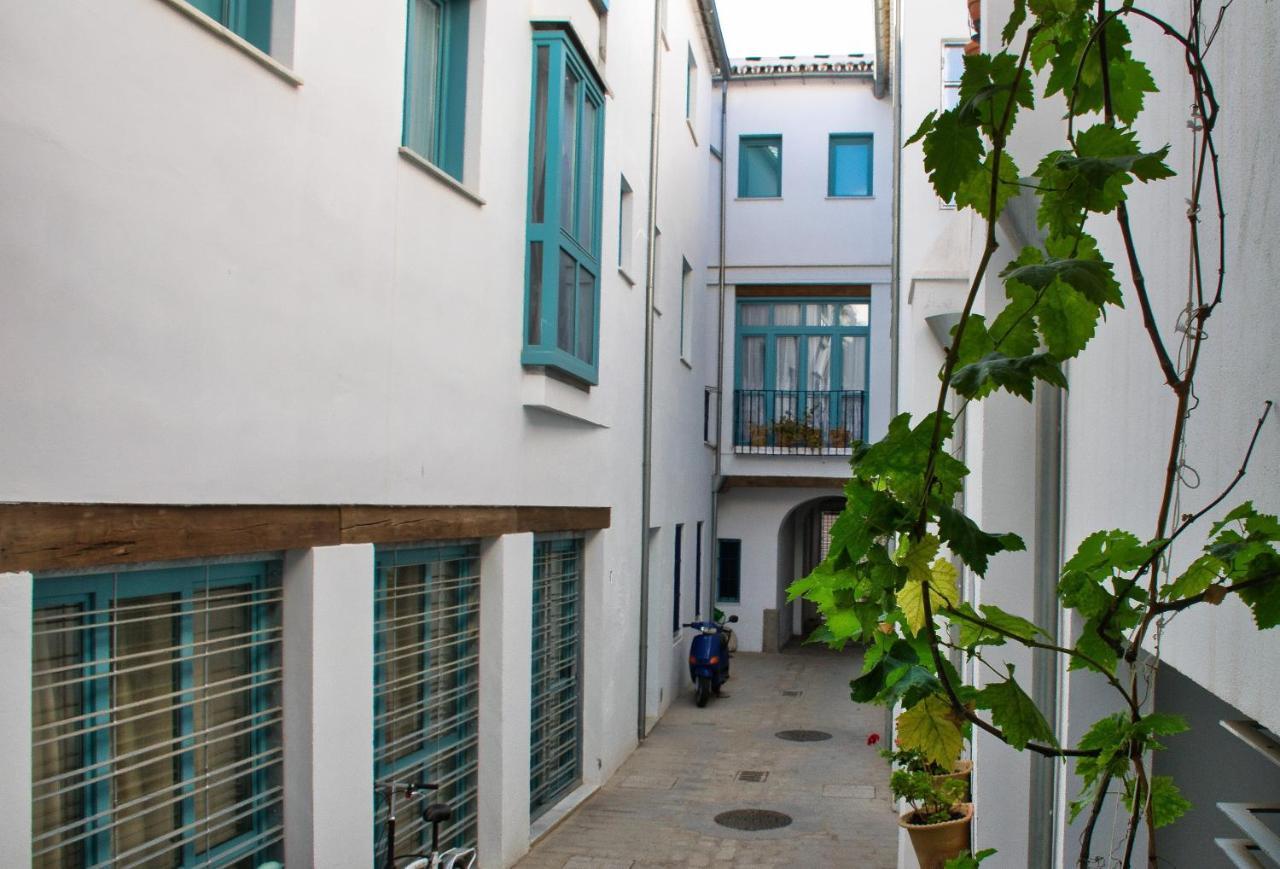 Covadonga 9 Apartments - Triana Sevilla Exteriör bild